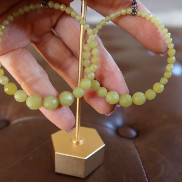 Chan Luu faceted light green jade (?) front facing hoops earrings 2" long drops - Picture 4 of 13